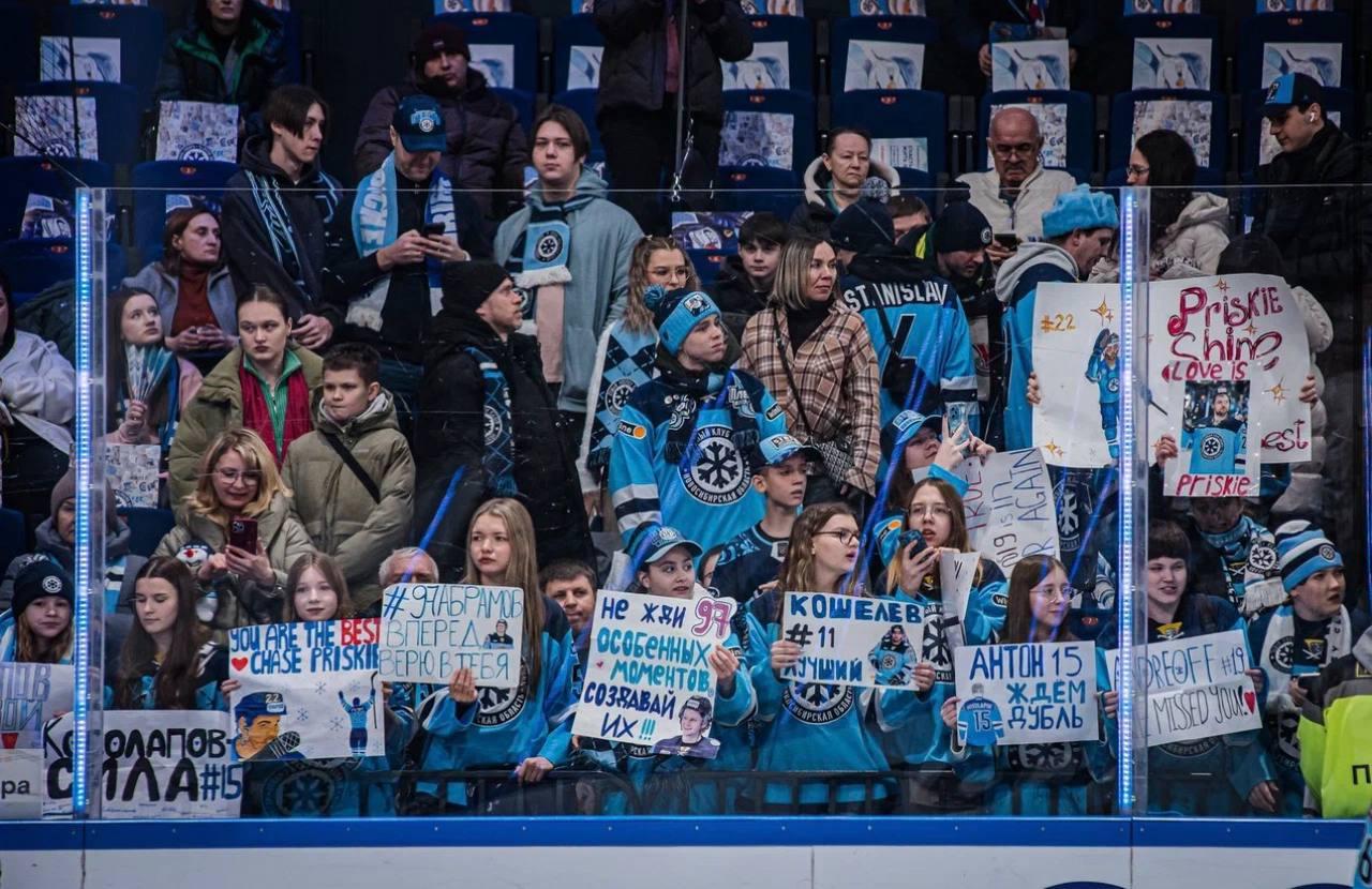 Фото В Новосибирске «Сибирь» уступила «Нефтехимику» со счётом 1:3 4